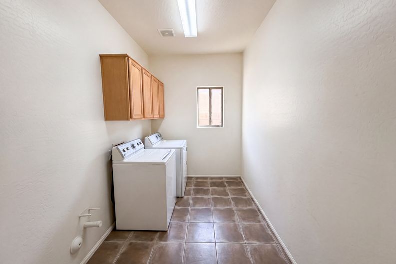 Photo 18 of 40 of 2993 S 160th Ln, Goodyear, AZ