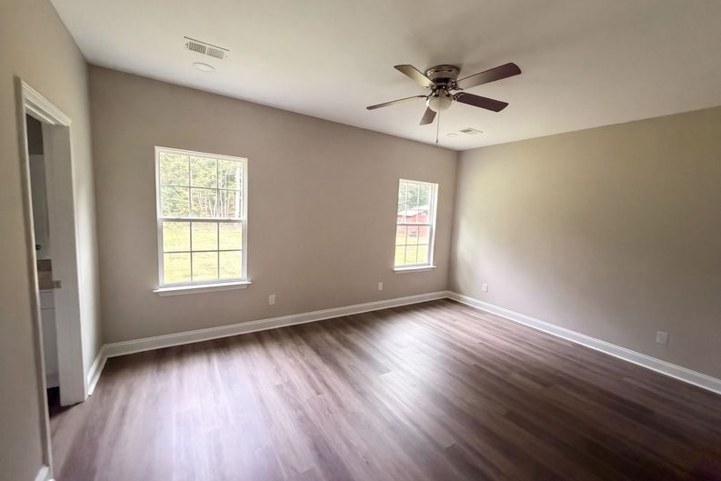 Photo 18 of 23 of 1120 Newnham Dr, Columbia, SC