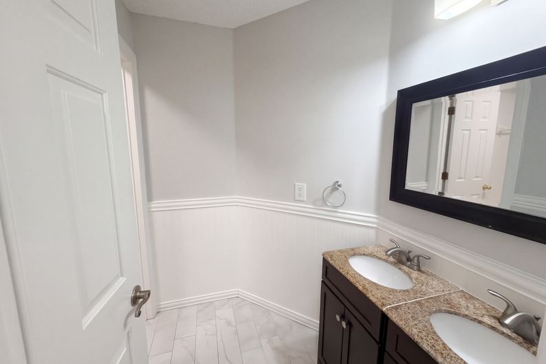 Photo 22 of 57 of 2541 Jasmine Trace Dr, Kissimmee, FL