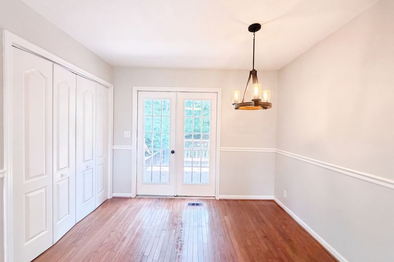 Photo 6 of 24 of 608 Beechtree Ct, Burns, TN