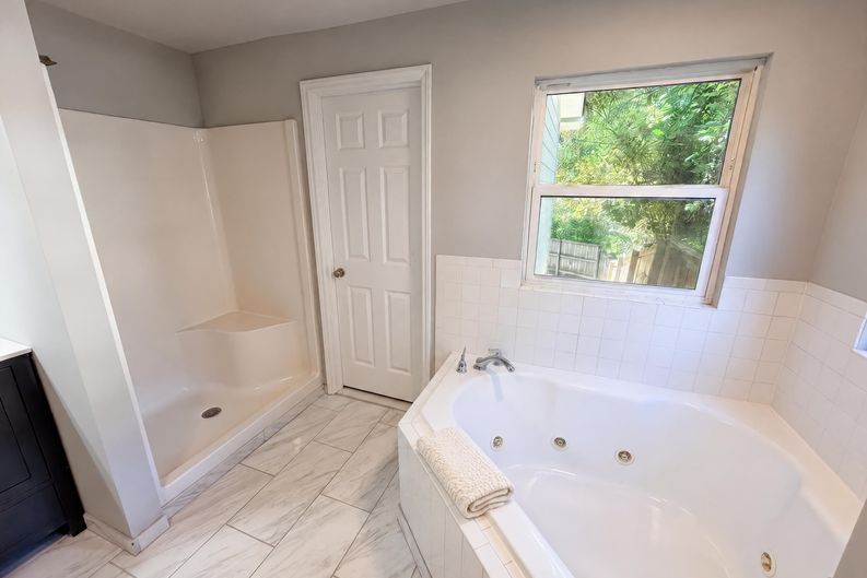 Photo 16 of 29 of 1322 Carolyn Dr, Charlotte, NC