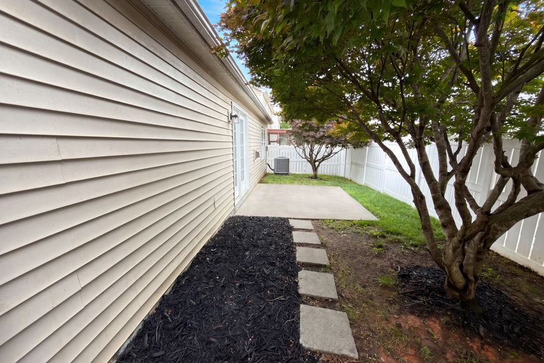 Photo 15 of 17 of 4493 Easywater Ln, Fort Mill, SC