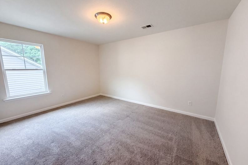 Photo 13 of 28 of 407 Westmoreland Rd, Columbia, SC