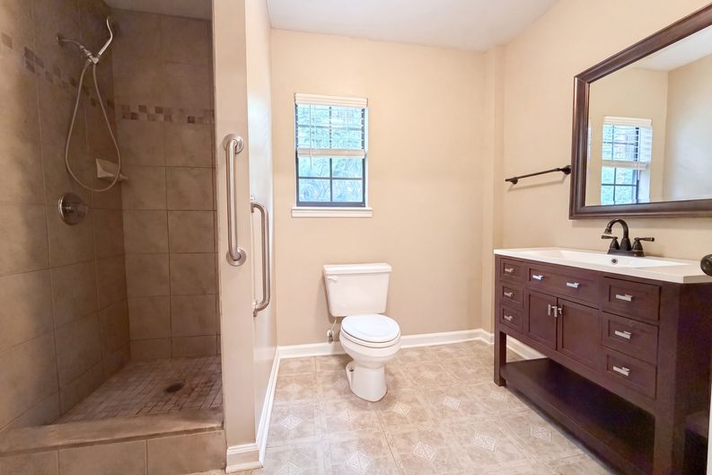 Photo 9 of 18 of 94 Conifer Cir, Middleburg, FL