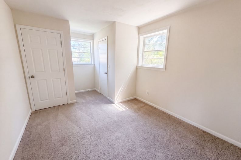 Photo 14 of 25 of 3022 Lindenwood Dr, Columbia, SC