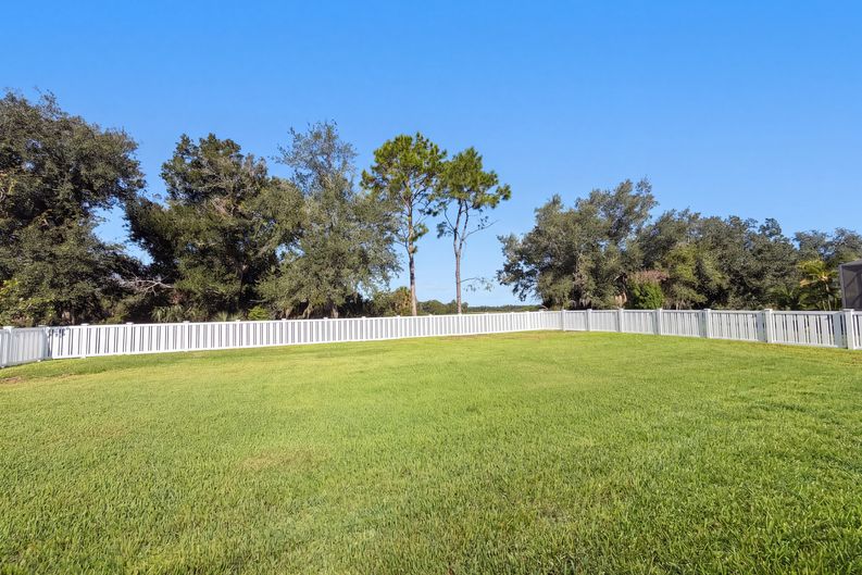 Photo 45 of 47 of 1416 Hickory View Cir, Parrish, FL