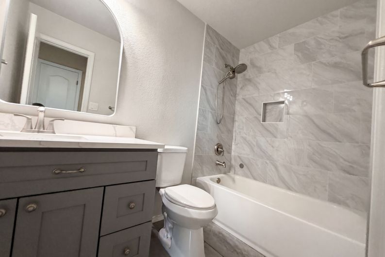 Photo 14 of 26 of 1309 Spruce Meadows Dr NE, Rio Rancho, NM