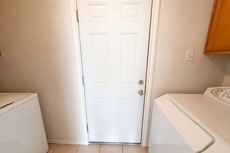 Photo 25 of 31 of 13020 Moorcroft Ln, Austin, TX