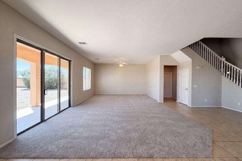 Photo 3 of 25 of 17104 N Oliveto Ave, Maricopa, AZ