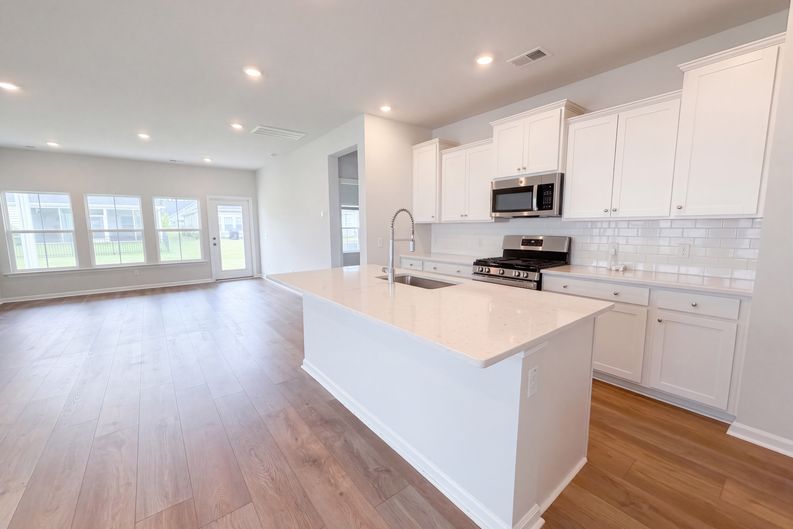 Photo 7 of 16 of 1127 Glorious Way, Summerville, SC