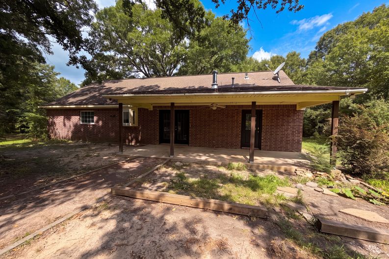Photo 15 of 16 of 205 Private Road 6980, Alba, TX