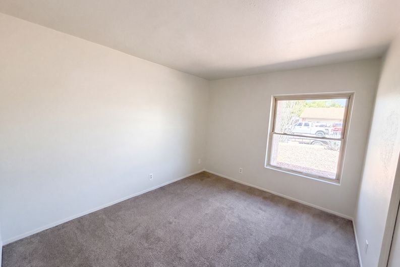Photo 14 of 21 of 817 W Isabella Ave, Mesa, AZ