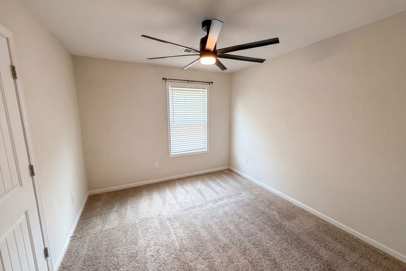 Photo 9 of 22 of 164 Highland Park Ct, Easley, SC