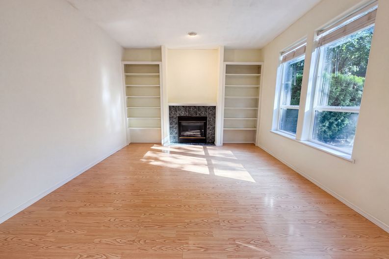 Photo 3 of 21 of 8348 SE 140th Ct, Portland, OR