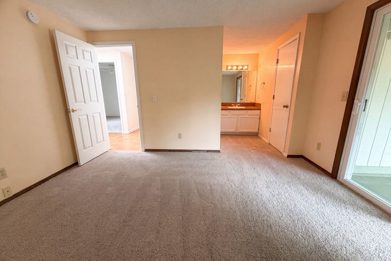 Photo 13 of 21 of 2908 NE 103rd Ave, Vancouver, WA