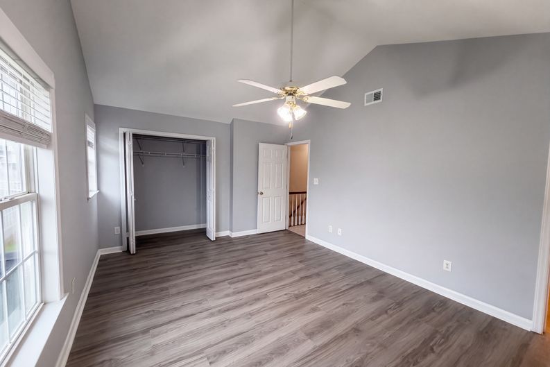 Photo 4 of 17 of 5400 Tanglewood Pine Ln, Raleigh, NC