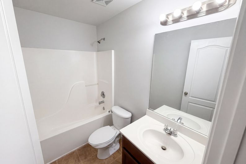Photo 16 of 41 of 3105 Anneewakee Falls Pkwy, Douglasville, GA