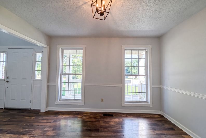 Photo 8 of 27 of 518 Glenfield Cir, Maryville, TN