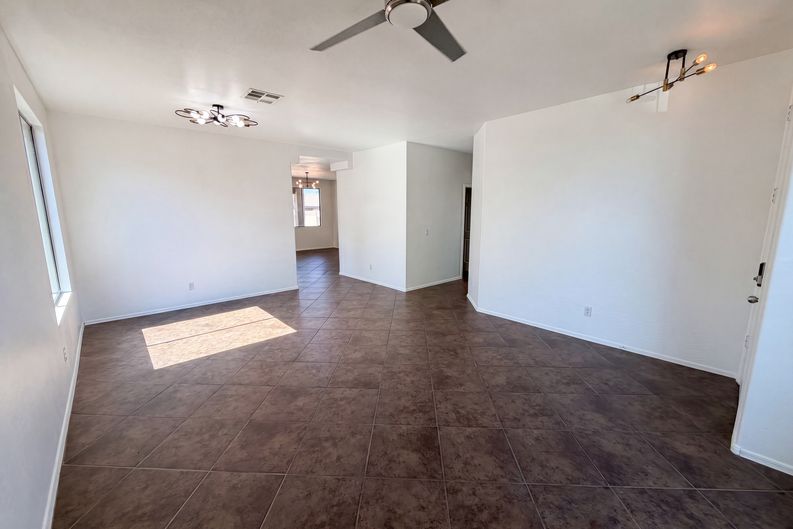 Photo 8 of 32 of 17529 W East Wind Ave, Goodyear, AZ