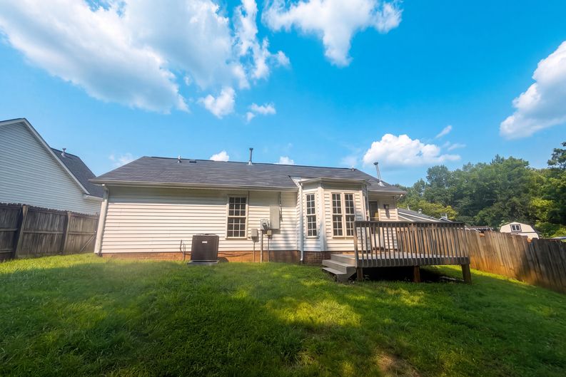 Photo 5 of 17 of 2110 Carlisle Way, High Point, NC