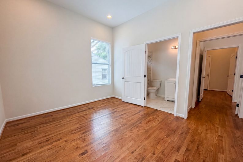 Photo 13 of 22 of 861 77th St S, Birmingham, AL