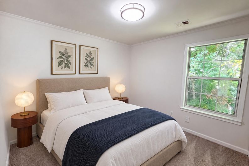 Photo 11 of 21 of 1337 Parkside Club Dr, Lawrenceville, GA