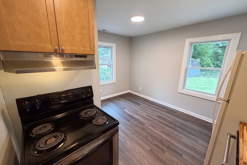 Photo 9 of 19 of 528 Kentbrook Dr, Charlotte, NC