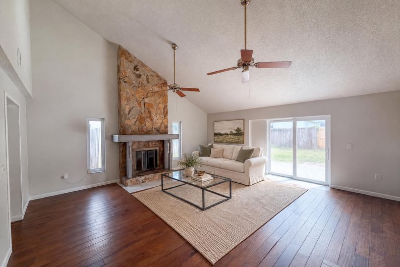 Photo 3 of 20 of 4610 Devon Ave, Lakeland, FL