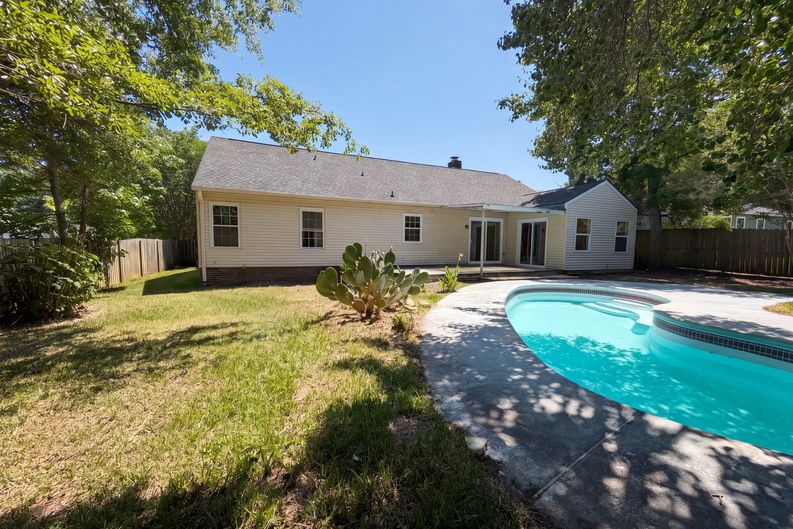 Photo 5 of 22 of 300 Indigo Rd, Goose Creek, SC