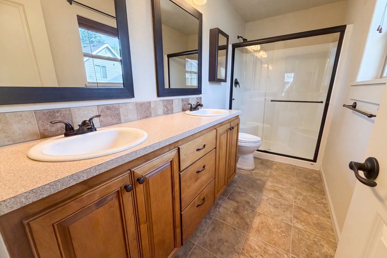 Photo 10 of 19 of 2817 SE Condor Ave, Gresham, OR