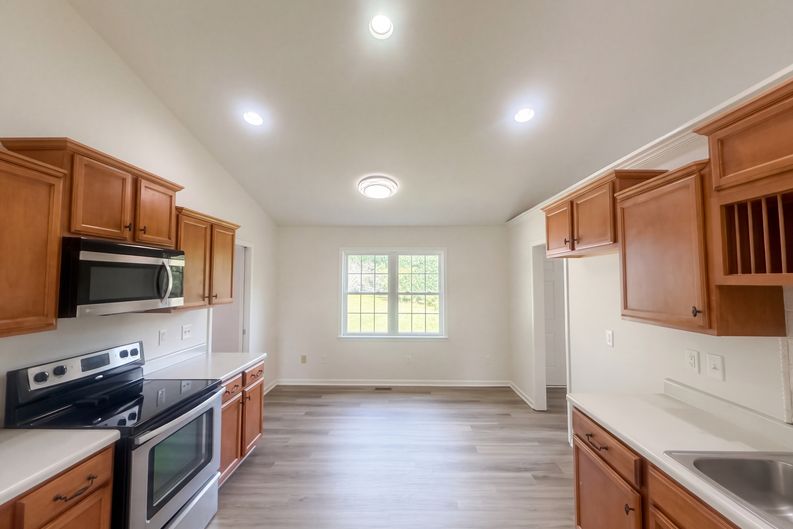 Photo 9 of 32 of 1415 Faith Meadows Ln, Asheboro, NC