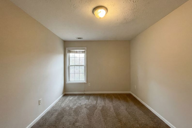 Photo 21 of 35 of 2859 Savannah Walk Ln, Suwanee, GA