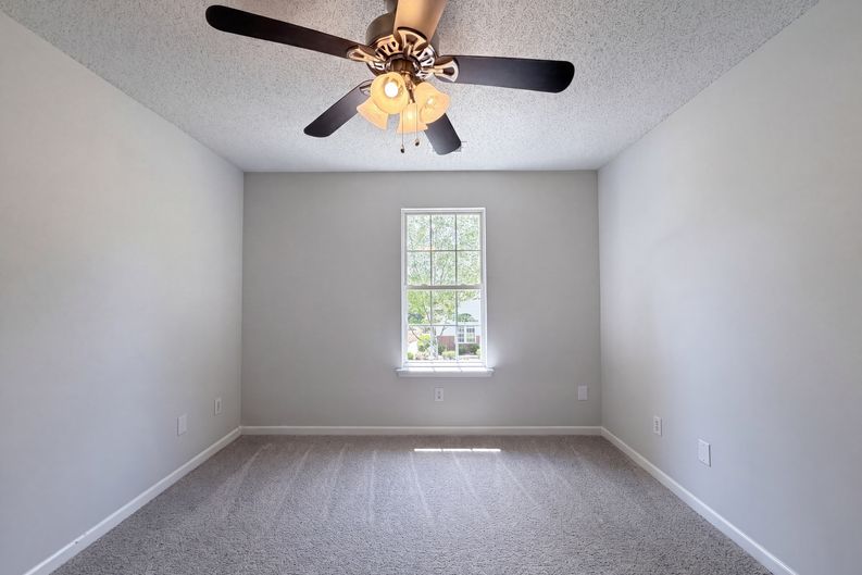 Photo 9 of 19 of 9606 Jack Russell Ct, Charlotte, NC