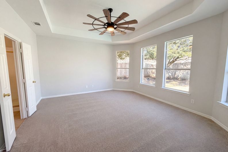 Photo 19 of 34 of 1412 Spring Ridge Ln, Flower Mound, TX