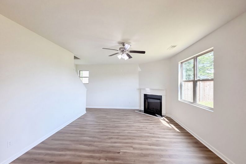 Photo 8 of 25 of 2048 Massey Ln, Winder, GA
