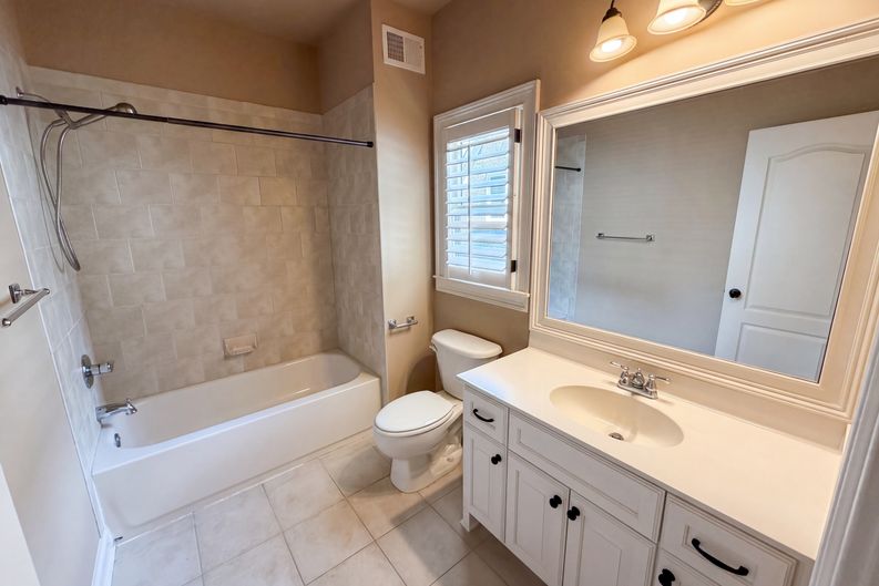 Photo 27 of 71 of 3250 Camellia Ln, Suwanee, GA