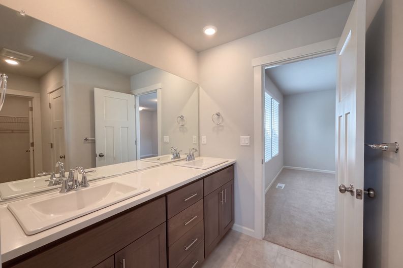 Photo 11 of 21 of 11317 NW 317th Ave, North Plains, OR