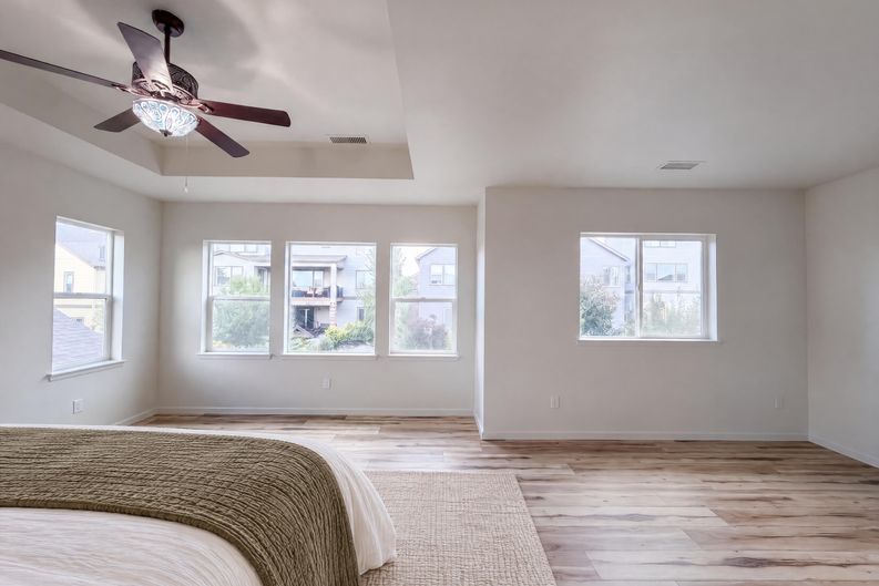 Photo 4 of 54 of 18402 W 93rd Pl, Arvada, CO