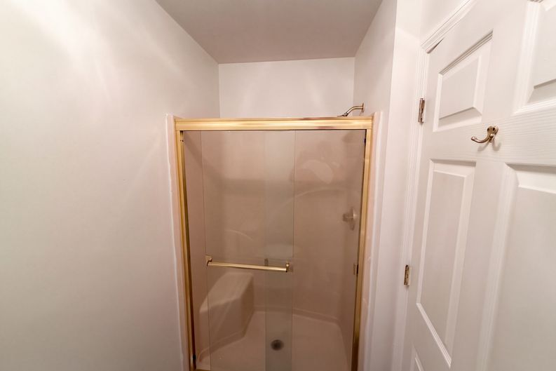 Photo 11 of 24 of 5406 Club View Dr, Concord, NC