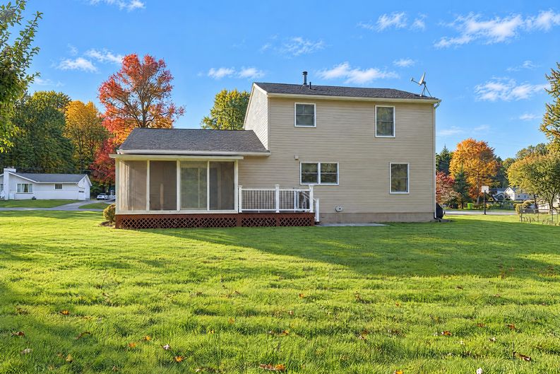 Photo 30 of 43 of 453 Carruthers Rd, Tallmadge, OH