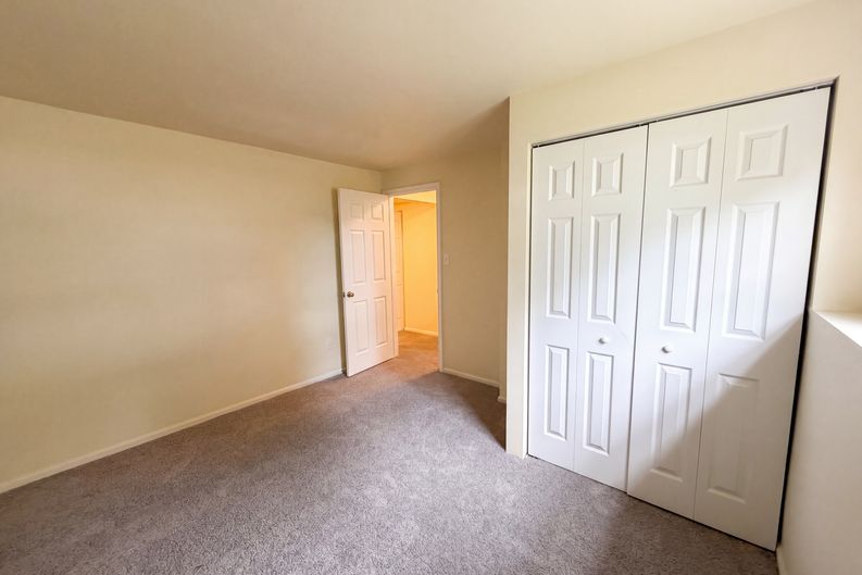Photo 19 of 48 of 8641 Centerton Ln, Manassas, VA