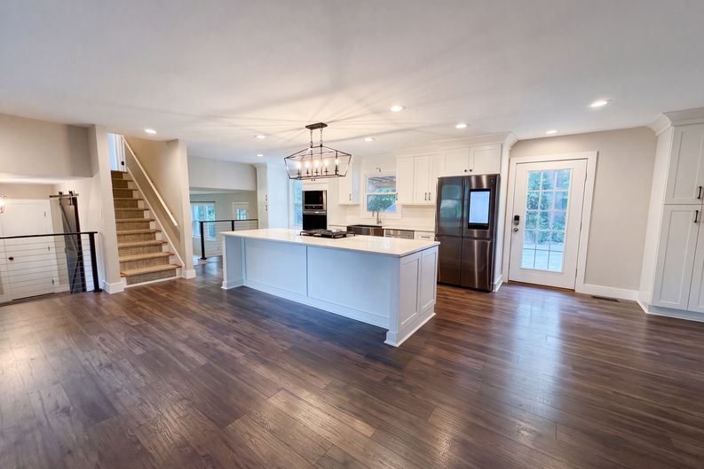 Photo 7 of 21 of 2220 Hillock Dr, Raleigh, NC