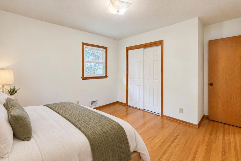 Photo 7 of 20 of 6679 Arthur St NE, Fridley, MN