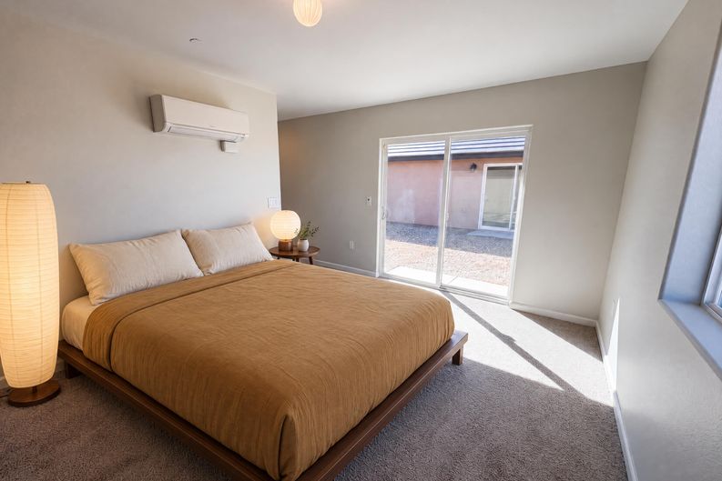 Photo 4 of 19 of 14100 Nightshade Rd, Apple Valley, CA
