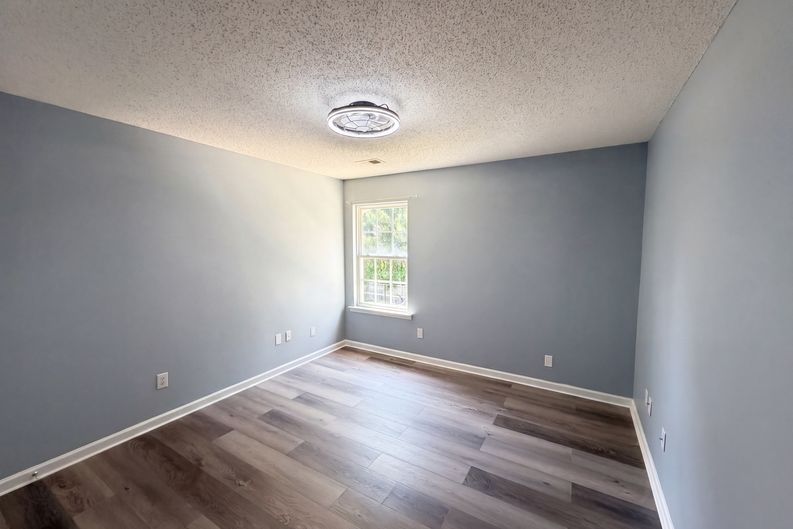 Photo 12 of 17 of 6005 Silkwater Ct, Raleigh, NC