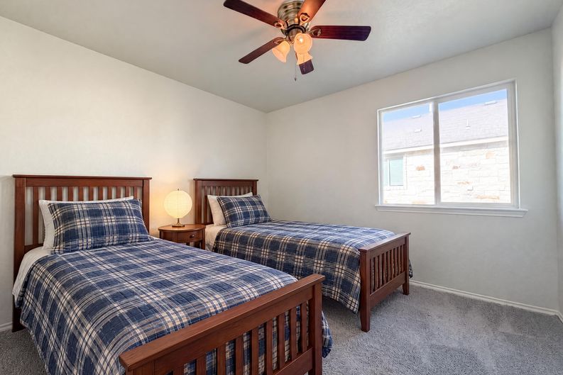 Photo 15 of 16 of 2886 Oakbranch Rdg, New Braunfels, TX