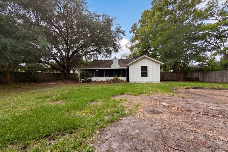 Photo 5 of 23 of 7737 Pepper Cir E, Jacksonville, FL