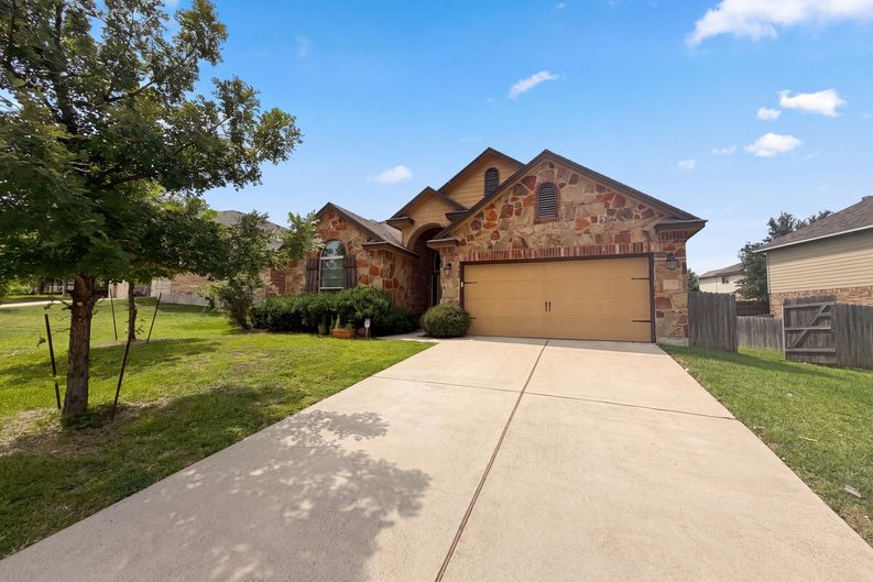 Photo 21 of 24 of 824 Tuscan Rd, Harker Heights, TX