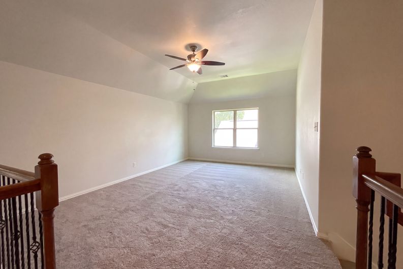 Photo 11 of 22 of 17118 Jetton Park Ln, Humble, TX