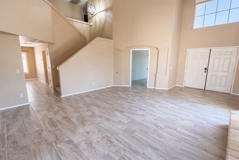 Photo 7 of 44 of 15652 W Calavar Rd, Surprise, AZ